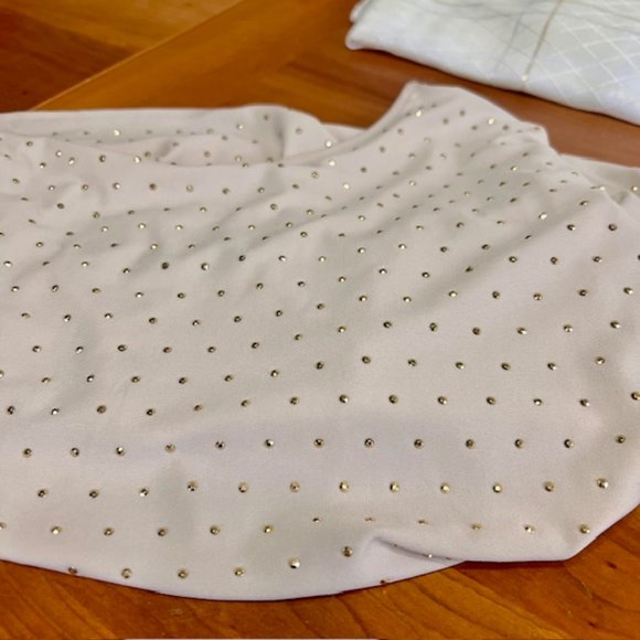 Jennifer Lopez Gold Rhinestone Shoulder Top, Jennifer Lopez Tops, JLO Clothing - Picture 8 of 13